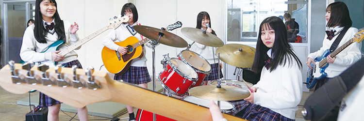 軽音楽部
